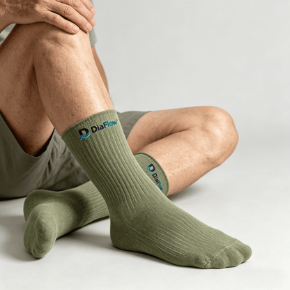 Medium-thickness olive green diabetic socks to help maintain comfortable foot temperature